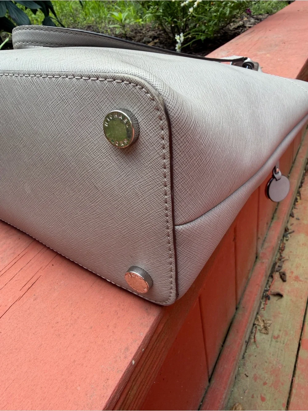 Michael Kors EUC Large Light Gray Saffiano Leather Tote Satchel with Hang Tag